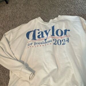 taylor swift reference crewneck